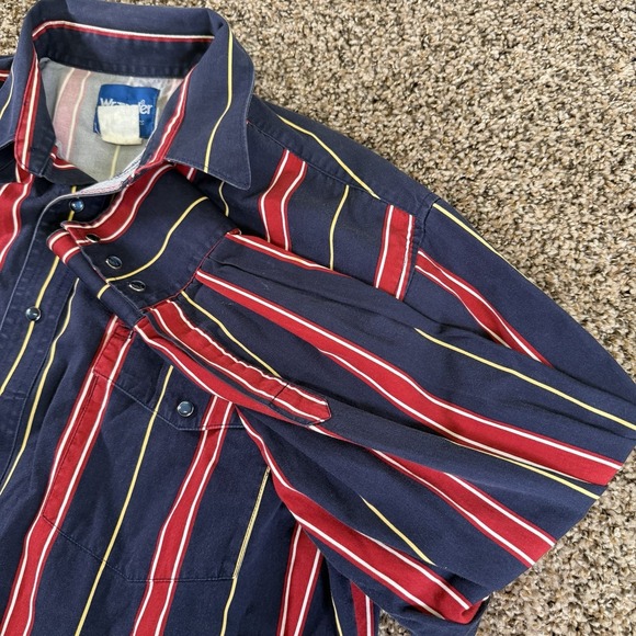 Vintage Men's Wrangler Pearl Snap Western Shirt Large L Striped Blue Red - Picture 5 of 11